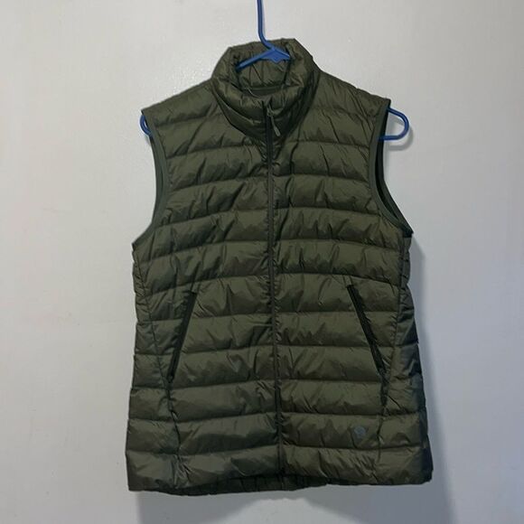 NWOT WOMEN’S SIZE MEDIUM RHEA RIDGE OLIVE GREEN MOUNTAIN HARDWEAR DOWN VEST - Picture 3 of 7